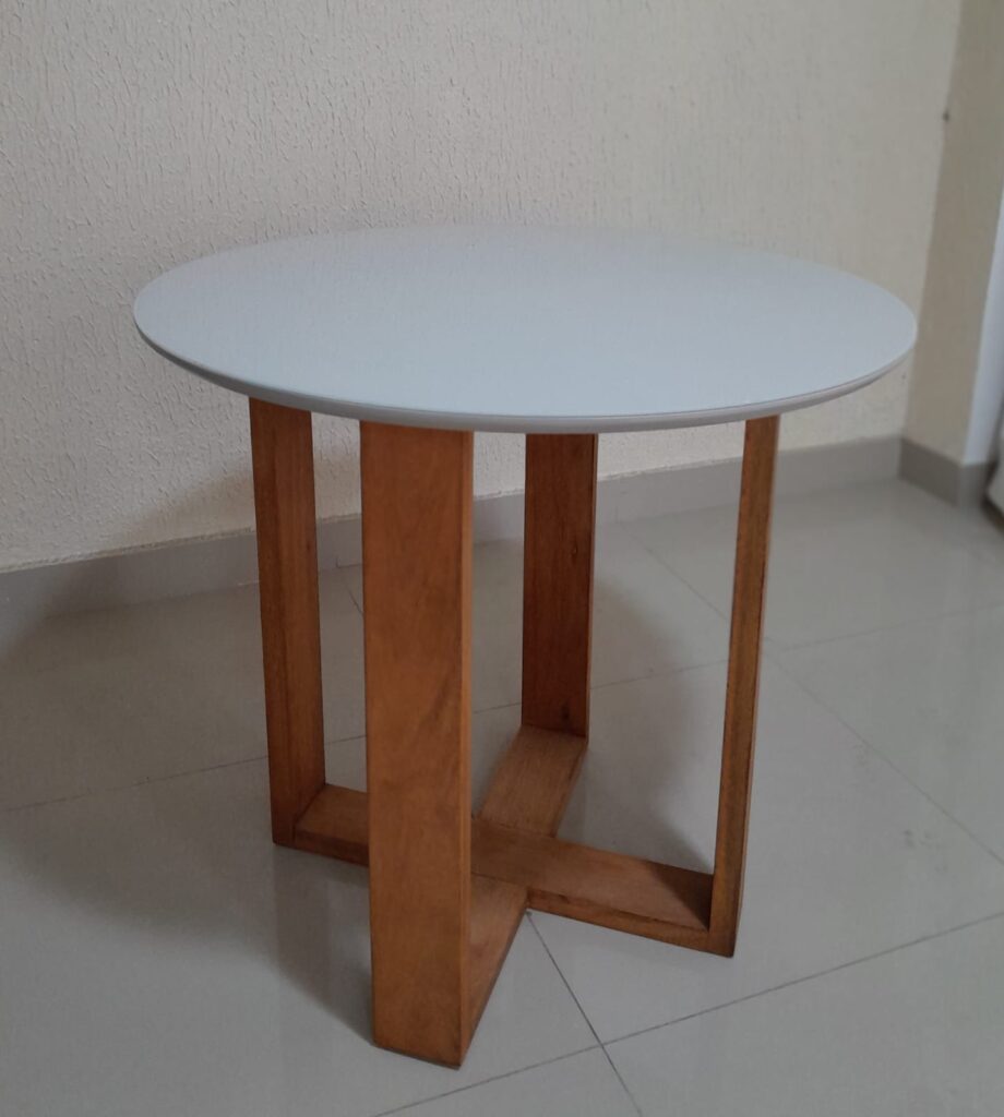 Mesa Evelin 90 MN Tampo Maia Redondo Imbuia Mel.Off White Carvalho Decor