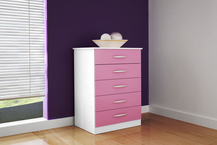 Comoda Valenca.Saquarema 5G Branco com Rosa AS Moveis